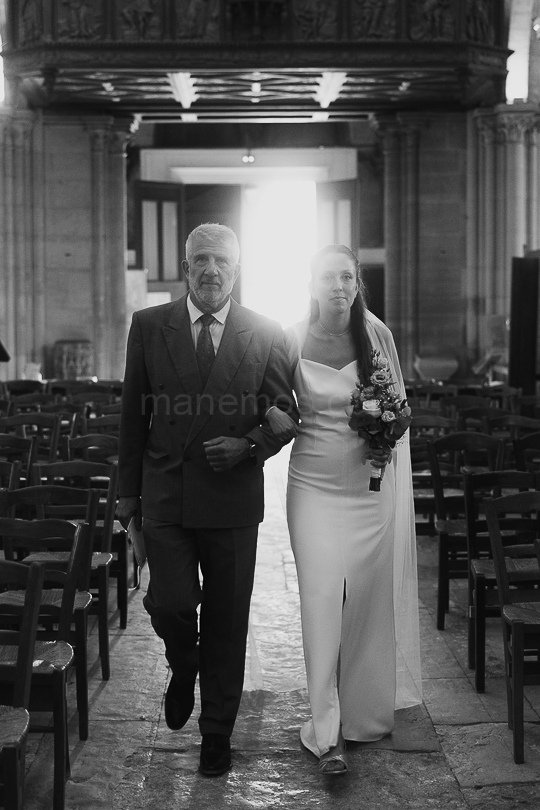 Mariage Ludivine & Victorien -07- Entrée dans la collégiale no