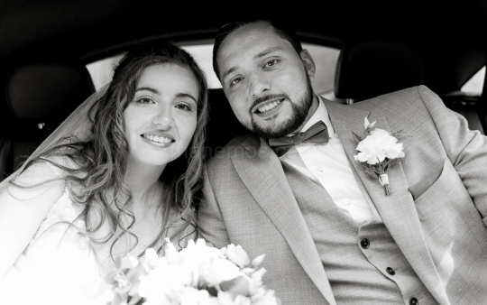 Mariage Andréa & Nicolas - 3 - Sur le parvis