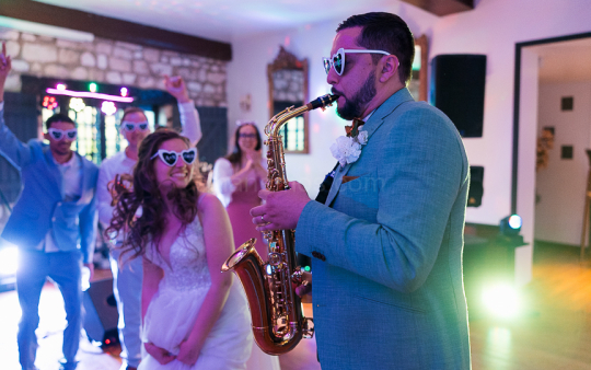 Mariage Andréa & Nicolas -5-4  - Au son du saxophone