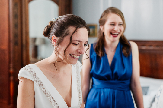 Mariage de Capucine & Laurent -5- Habillage de Capucine