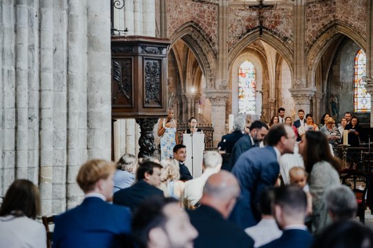 Mariage de Capucine & Laurent -8- devant l'Église Saint-Sauveur