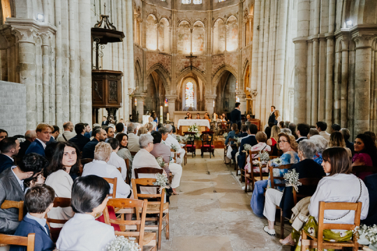 Mariage de Capucine & Laurent -8- devant l'Église Saint-Sauveur