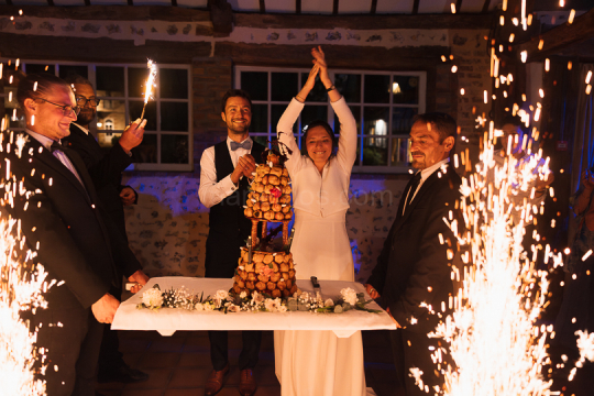 Mariage de Capucine & Laurent -30- Arrivée du gateau