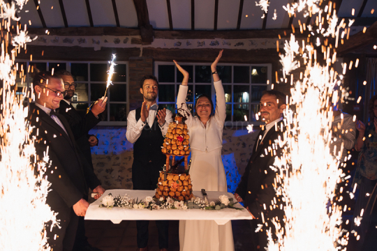 Mariage de Capucine & Laurent -30- Arrivée du gateau
