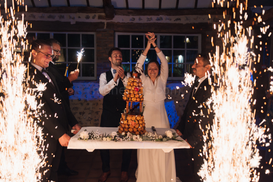 Mariage de Capucine & Laurent -30- Arrivée du gateau