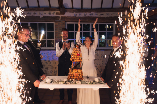Mariage de Capucine & Laurent -30- Arrivée du gateau